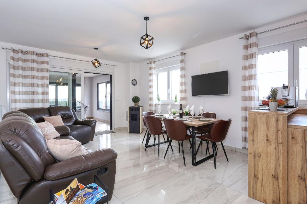 Luxury Apartment Isabell Zaton  Zewnętrze zdjęcie